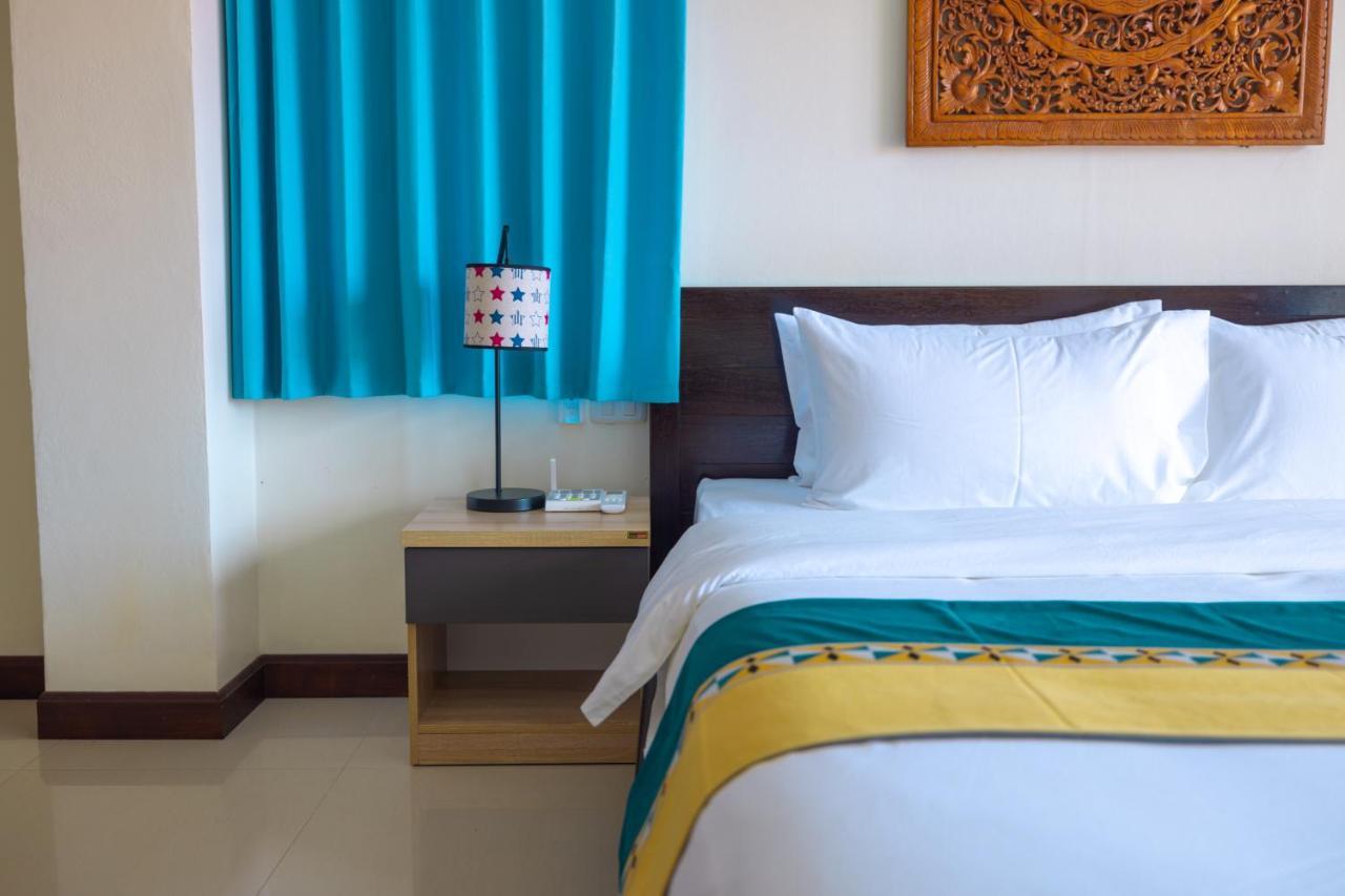 Phuket Kana International Hotel普吉岛卡娜国际酒店 Rawai Kültér fotó