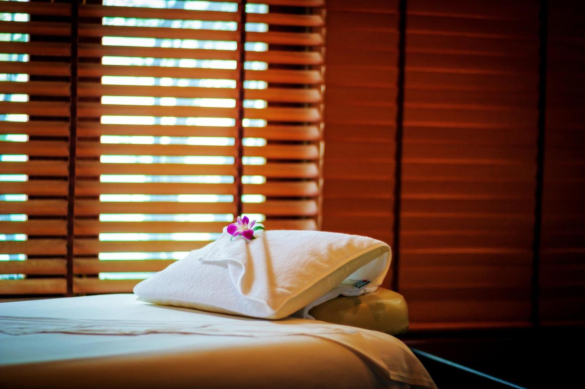 Phuket Kana International Hotel普吉岛卡娜国际酒店 Rawai Kültér fotó